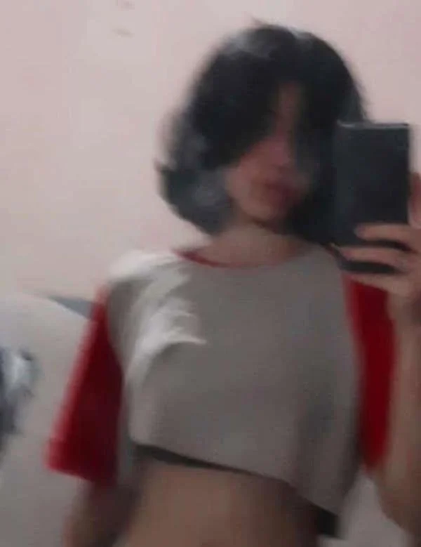 Egirl ninfeta webputinha mamando image 2