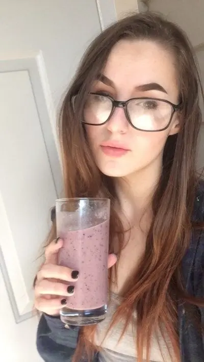 College cute girl Sells Her Nudes To Pay Tuition :) Add me on kik : TinaaaaSK420 cover image