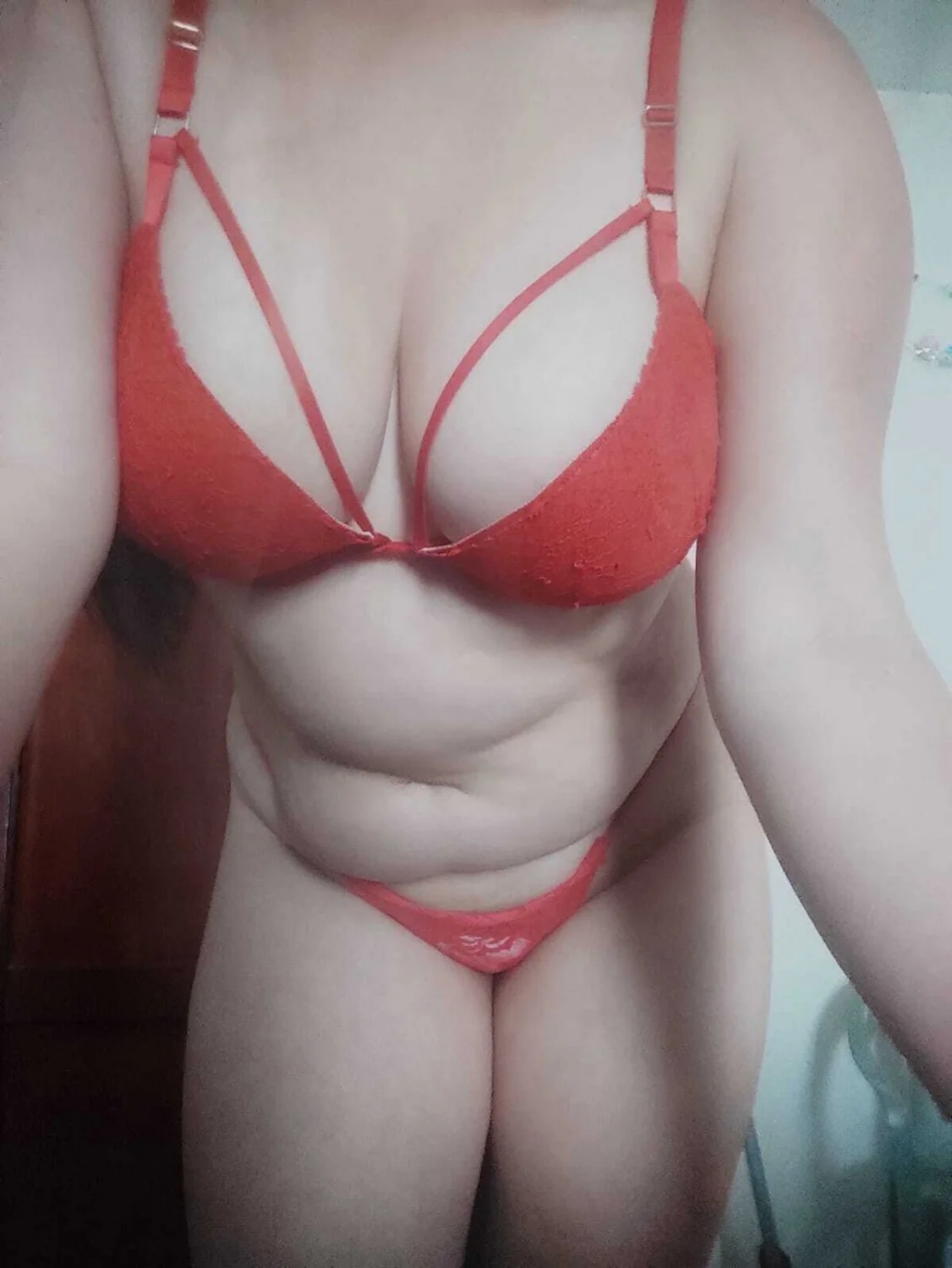 Evangelica putita tetona exhibida image 14