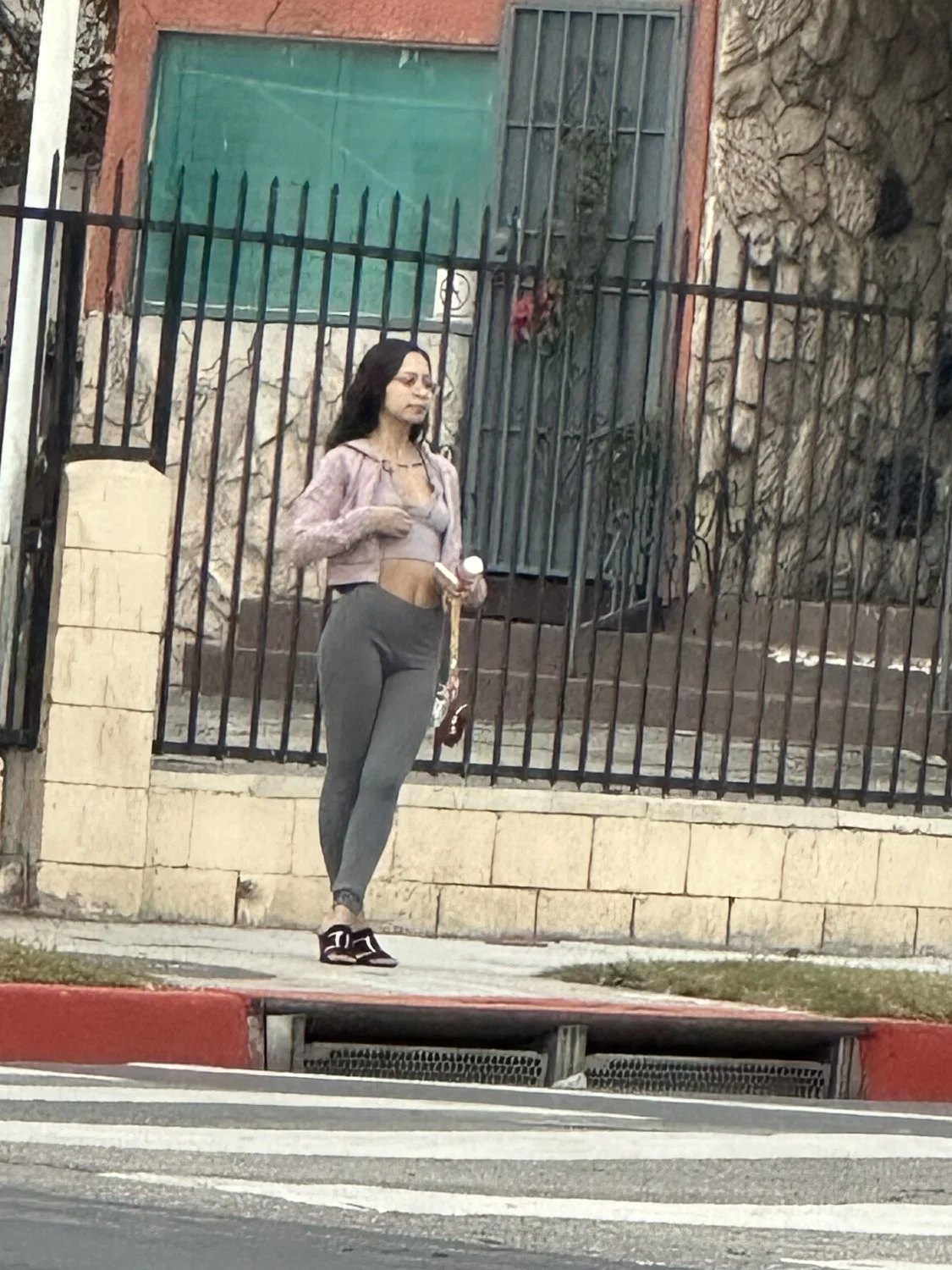 Figueroa street hooker #1 image 3