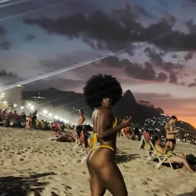 Ana Beatriz preta gostos IG: a.beatrizznx5 cover image