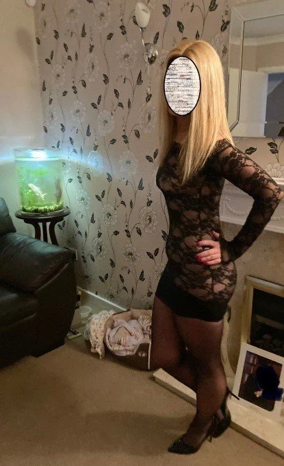 Wives and Girlfriends 11 image 37
