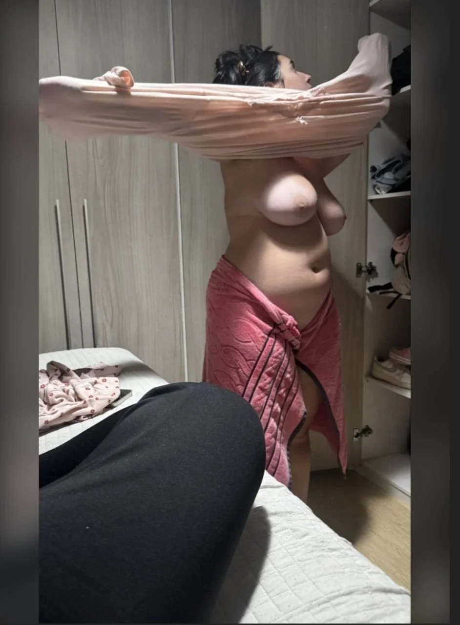 Gordinha peituda do seguidor. Vazou sem ela saber image 5