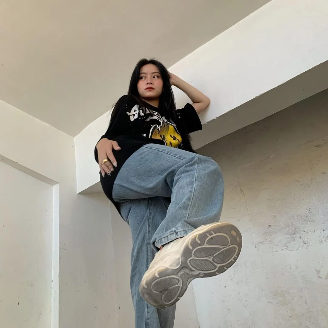 the sluttiest girl in vietnam image 18