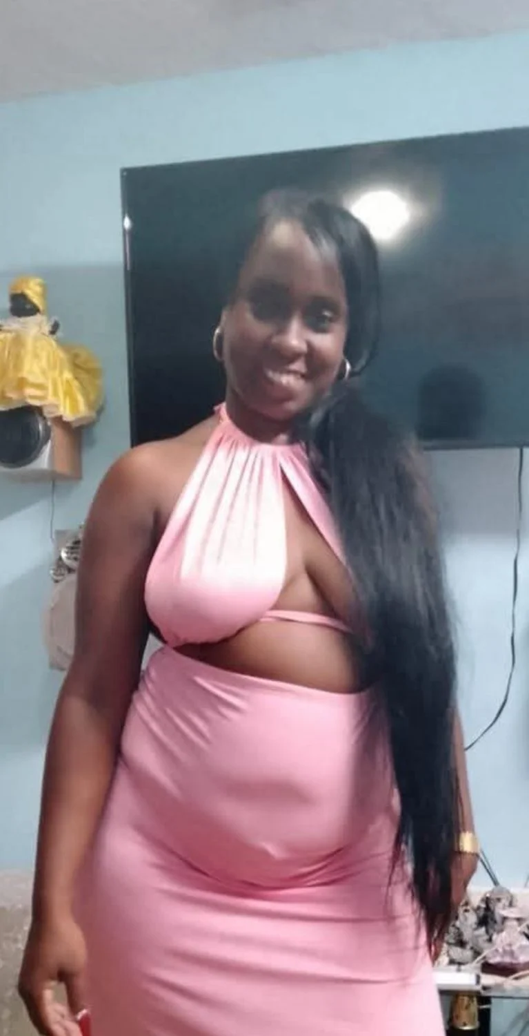 LES PRESENTO A VARIAS DE MIS NOVIAS TAN PUTAS COMO YO CADA UNA HA TENIDO UN LUGAR EN MI CAMA image 5