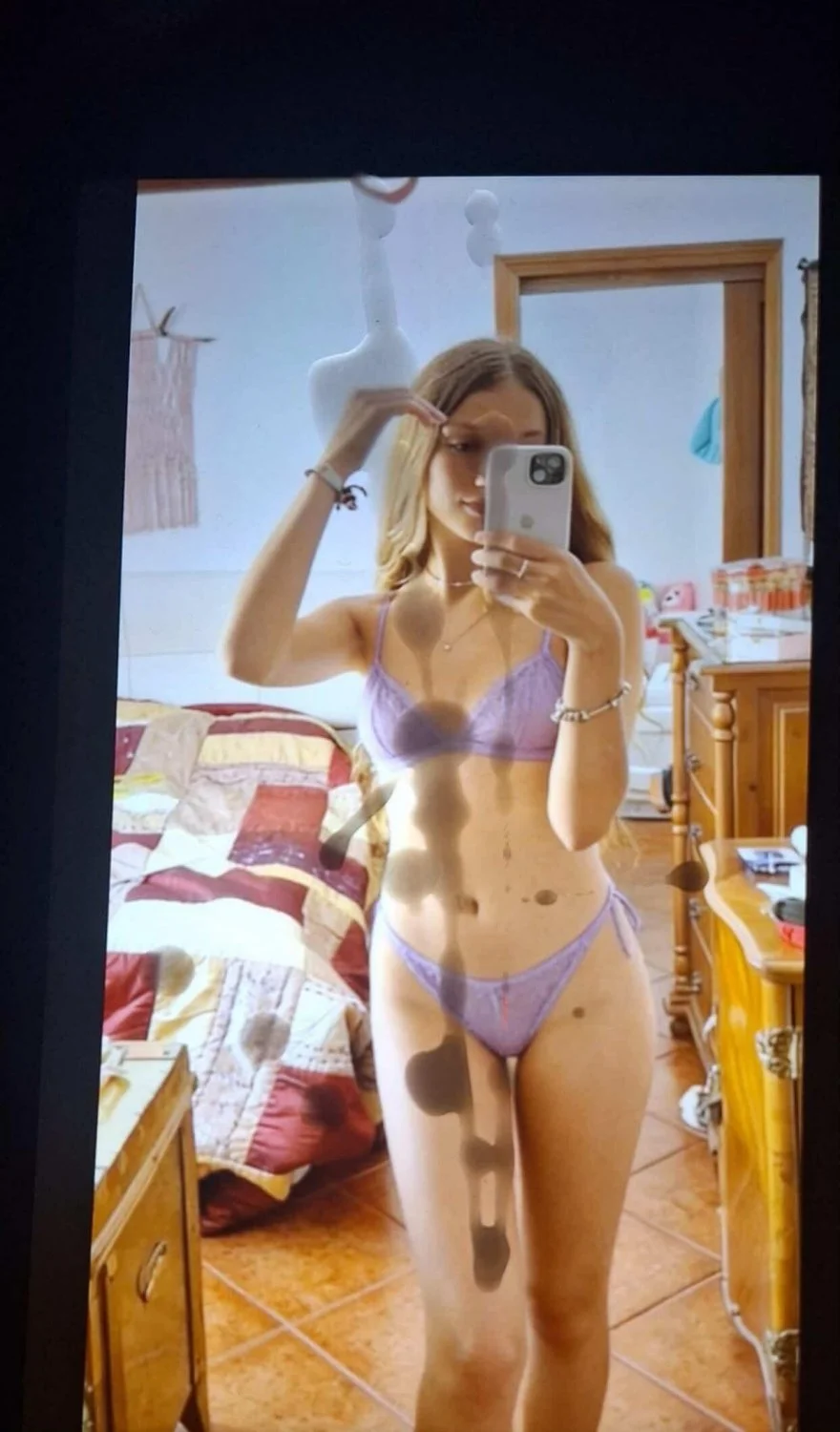 nudes image 2