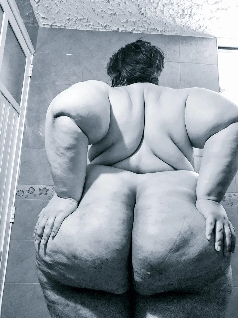 big gay chubby ass image 2