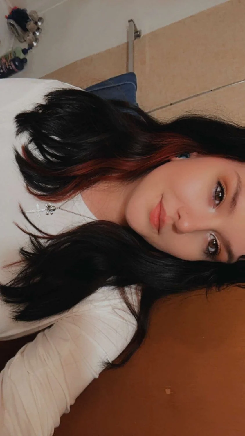 Slutty egirl fucks her pussy on FaceTime (follow her TikTok) image 10