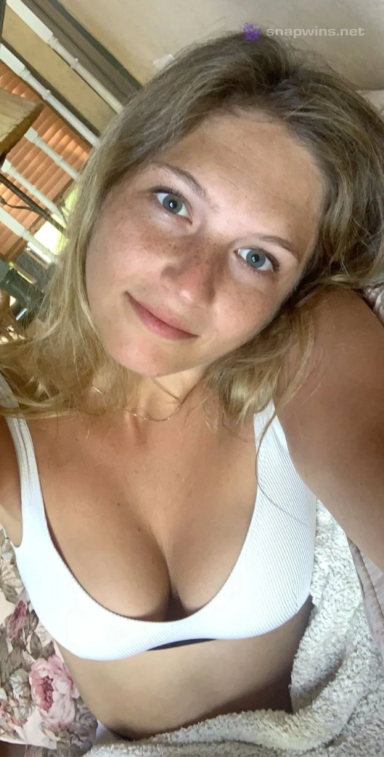 Emily K image 28