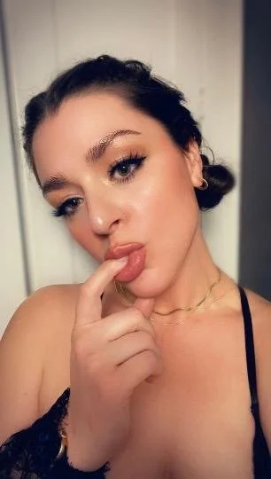 Sexy brunette image 2