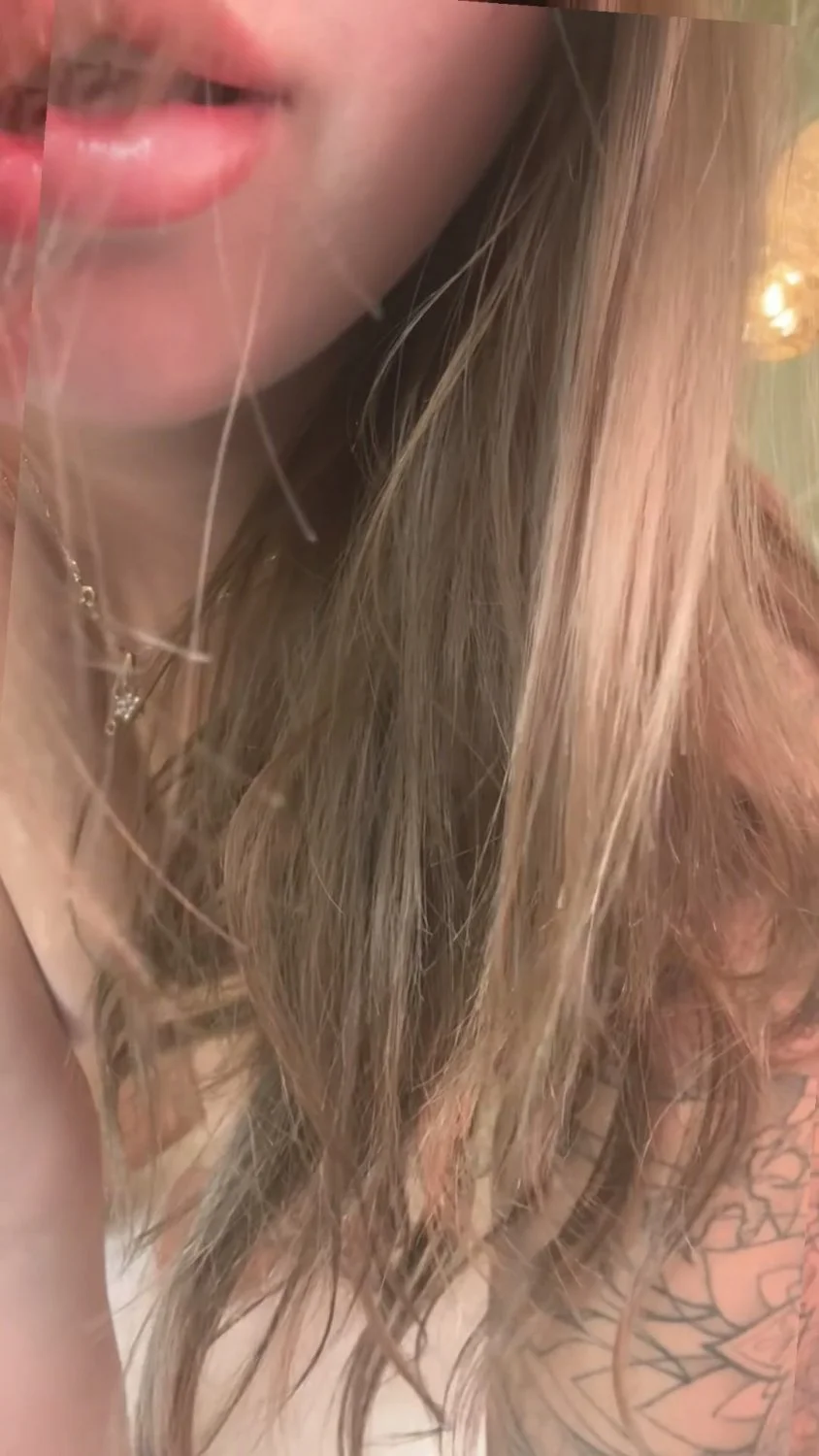 🔞 horny slut big ass teasing nude tight pussy 😈🍑 OF image 5