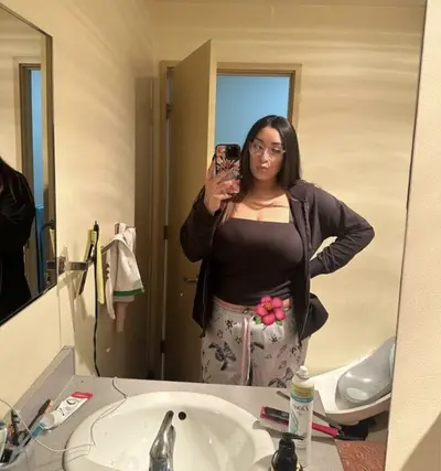 Mount Vernon WA Norteña Yareli(yaya)miramontes lets a older drunk white man fuck her in public cover image