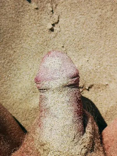 wanking, masturbating, horny @ the beach // Wichsen und geil am Strand cover image