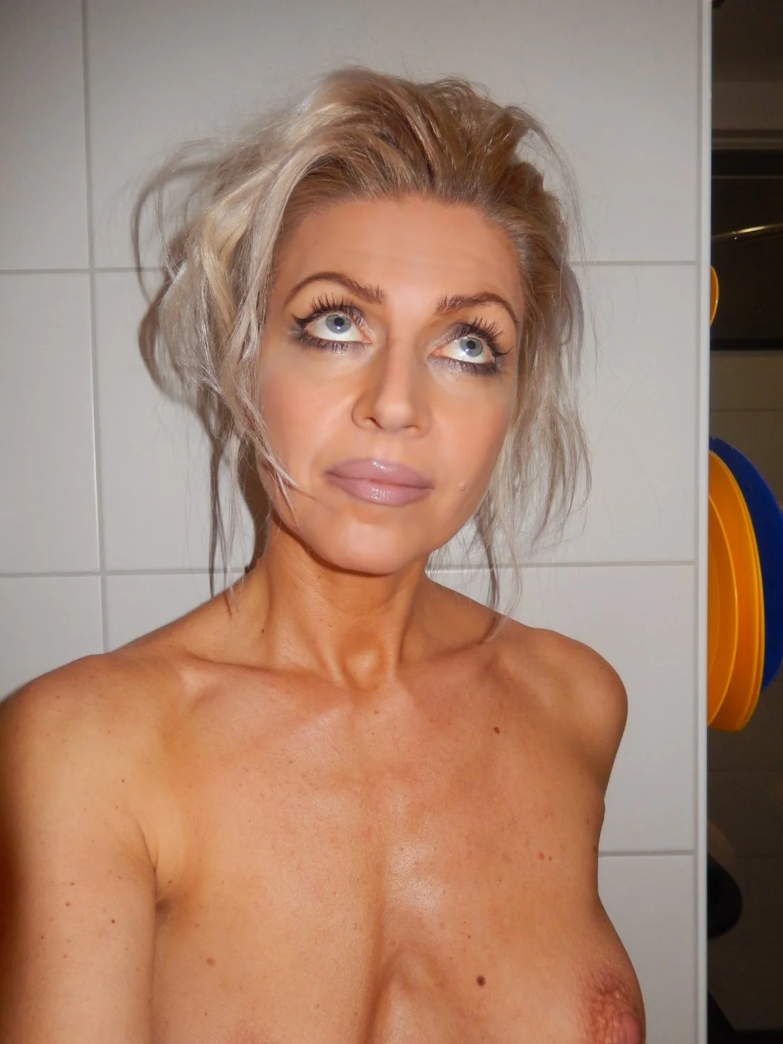 Sexy Blonde Milf (4/6) image 36