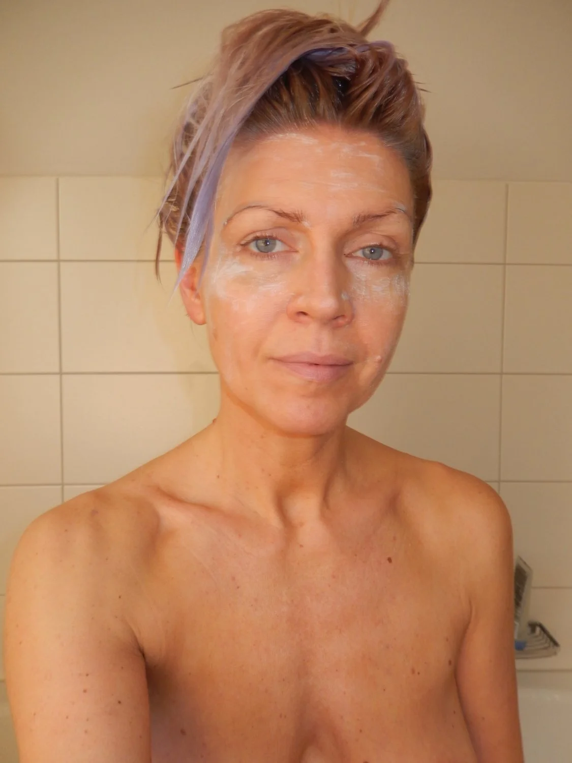 Sexy Blonde Milf (4/6) image 6