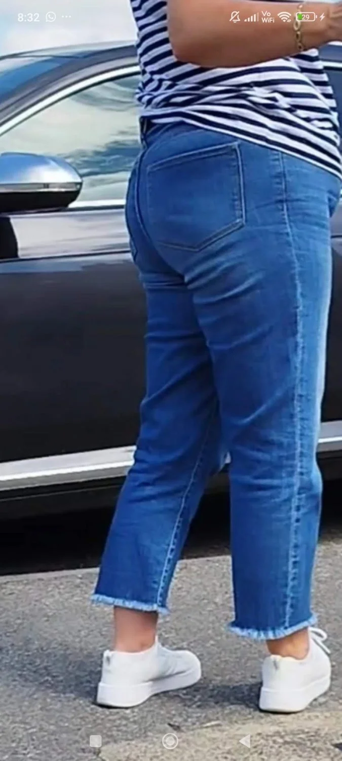 Mom in jeans main image