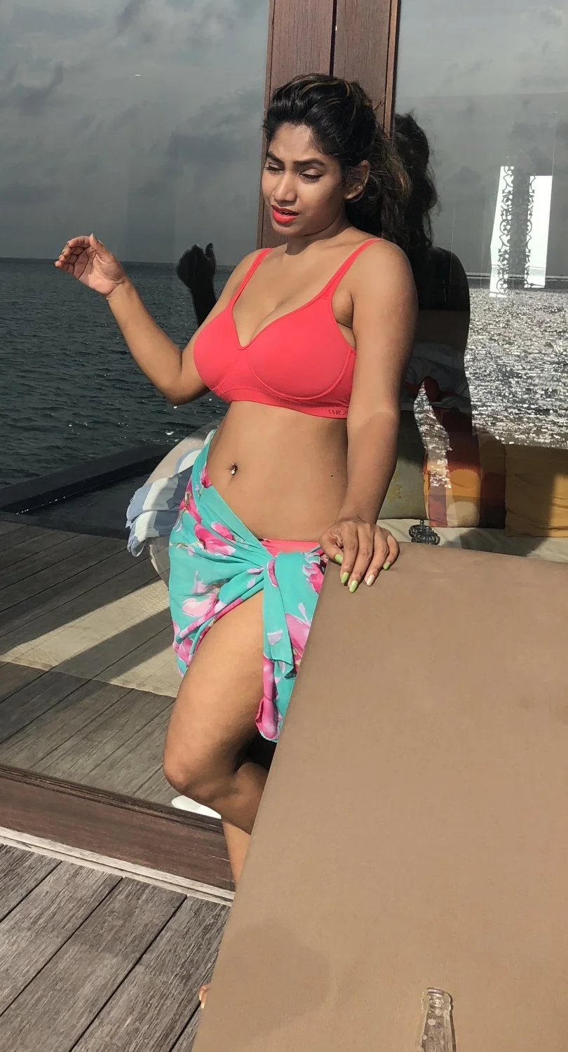 Indian Girl Hot leaked Pics image 17