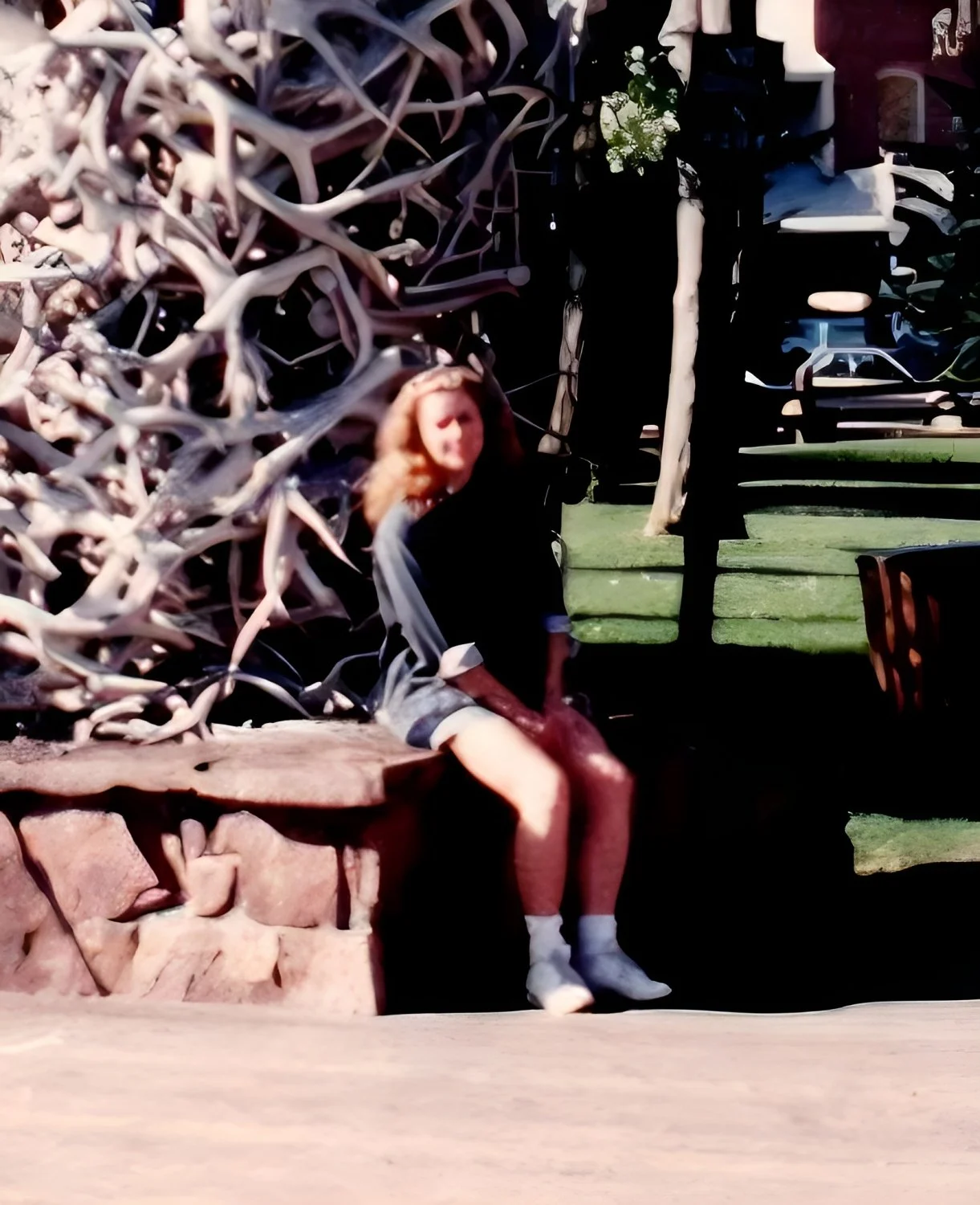 YOUNG DANIELLE image 10