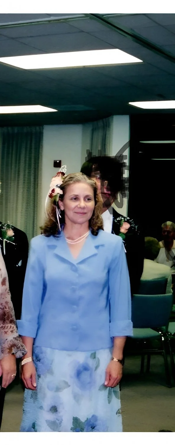 YOUNG DANIELLE image 3