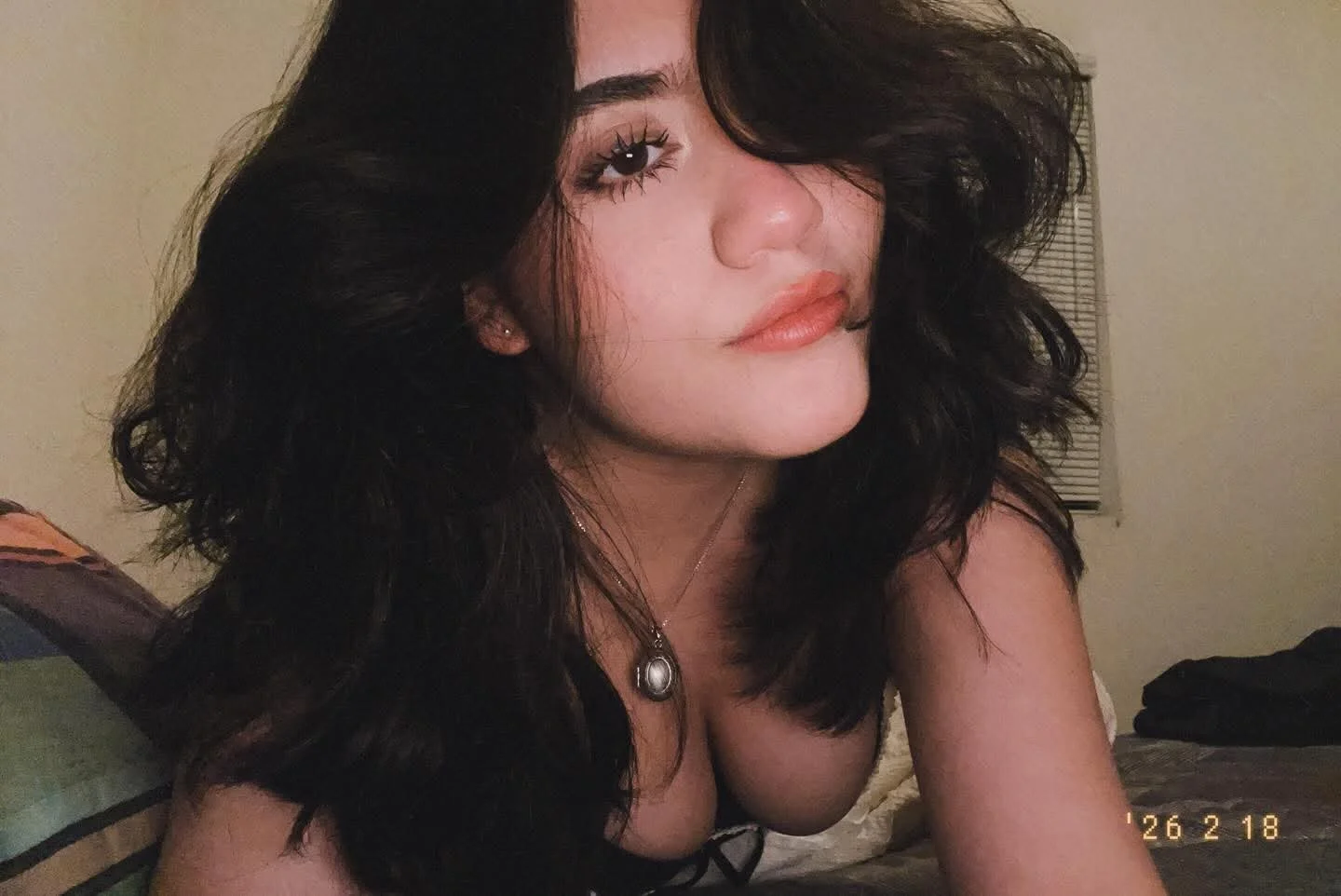 Solo una putita nalgona para morbo image 2
