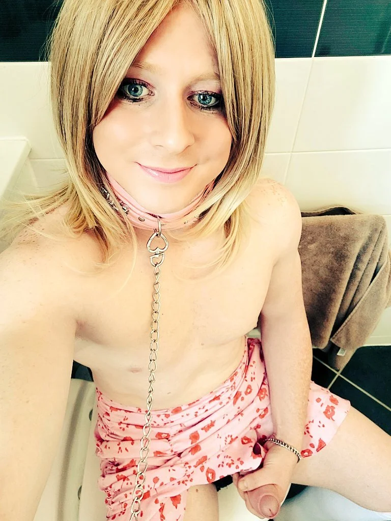 More Sissy Zoe throwbacks x image 9
