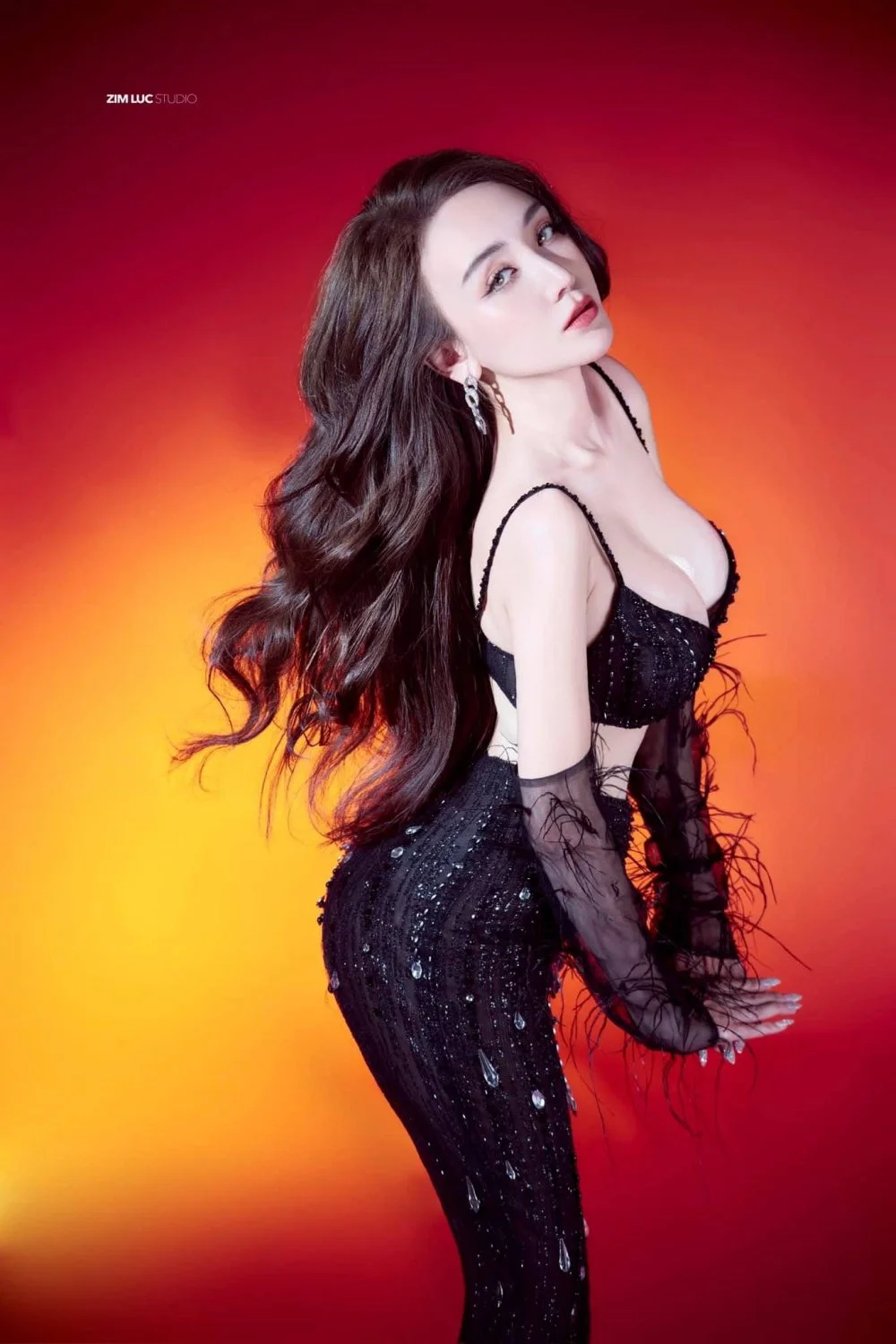 Nứng Cặc cùng Dj Thảo bebe.Dj https://www.instagram.com/thaobebe_official?igsh=MXhrYmZpY2IxNWJhMw== image 2