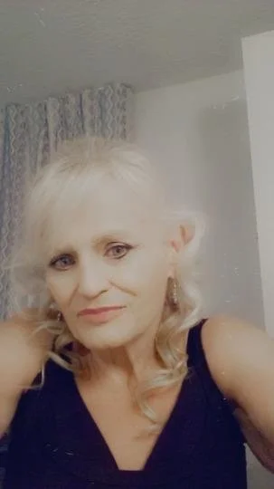 57 yrs old Gilf Diamond image 2