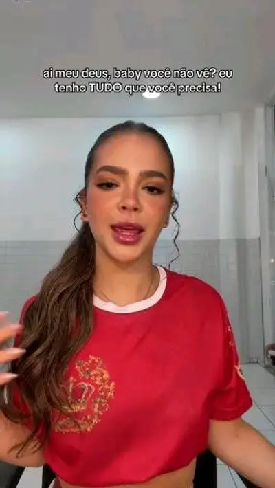 Nova video na Mel...Mel Maia delicinha , fofa e muito linda cover image