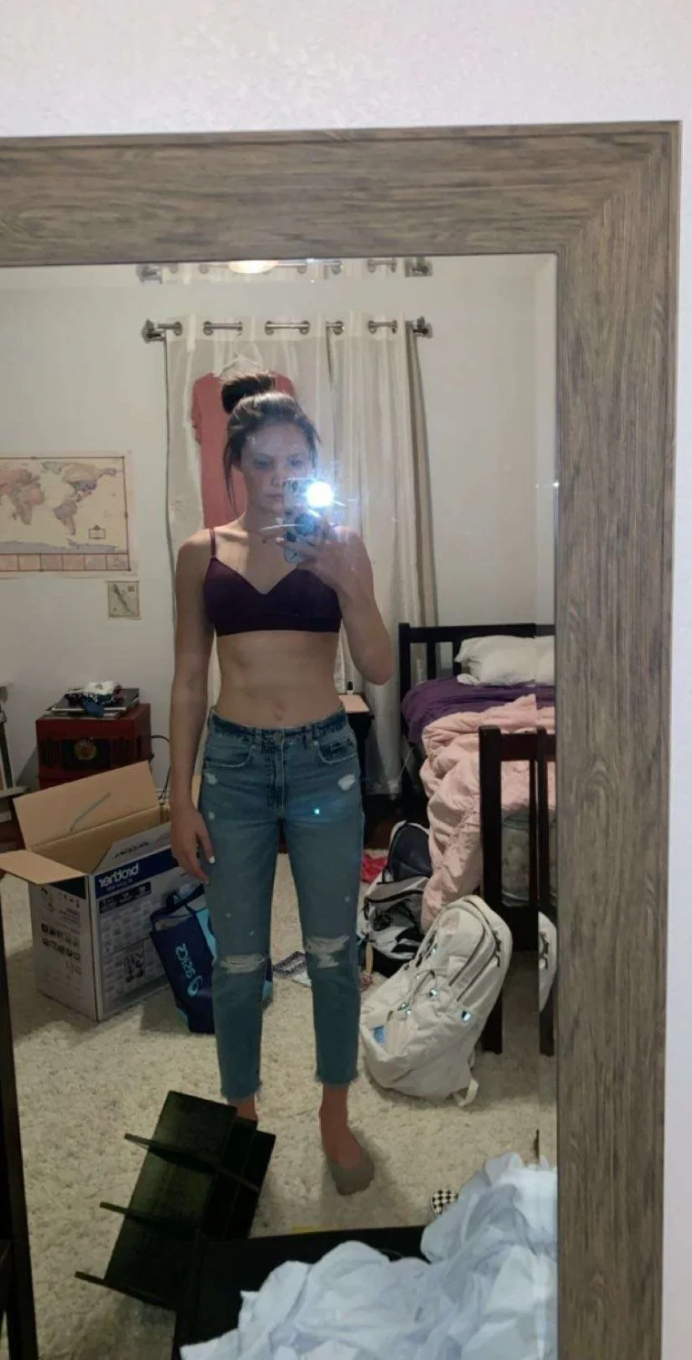 Yummy fit toned 19 year old girlfriend tapes n nudes (2 of 2) image 4