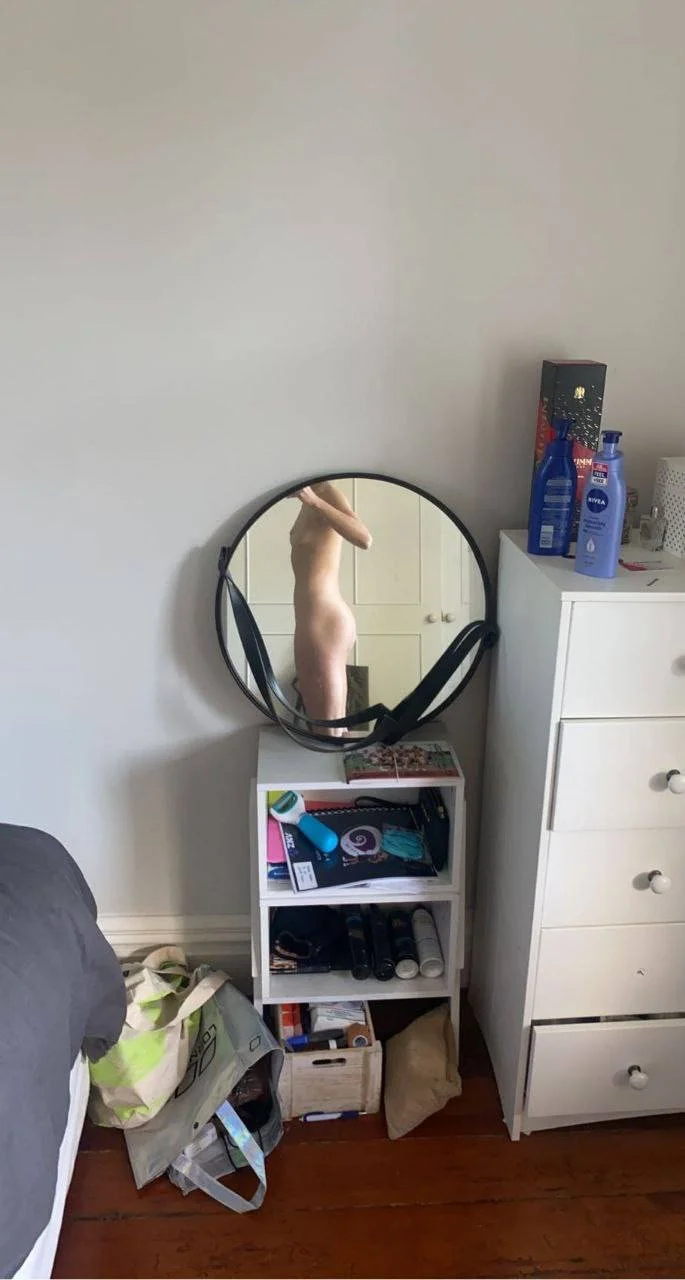 Exposing Kiwi girl Greer image 7
