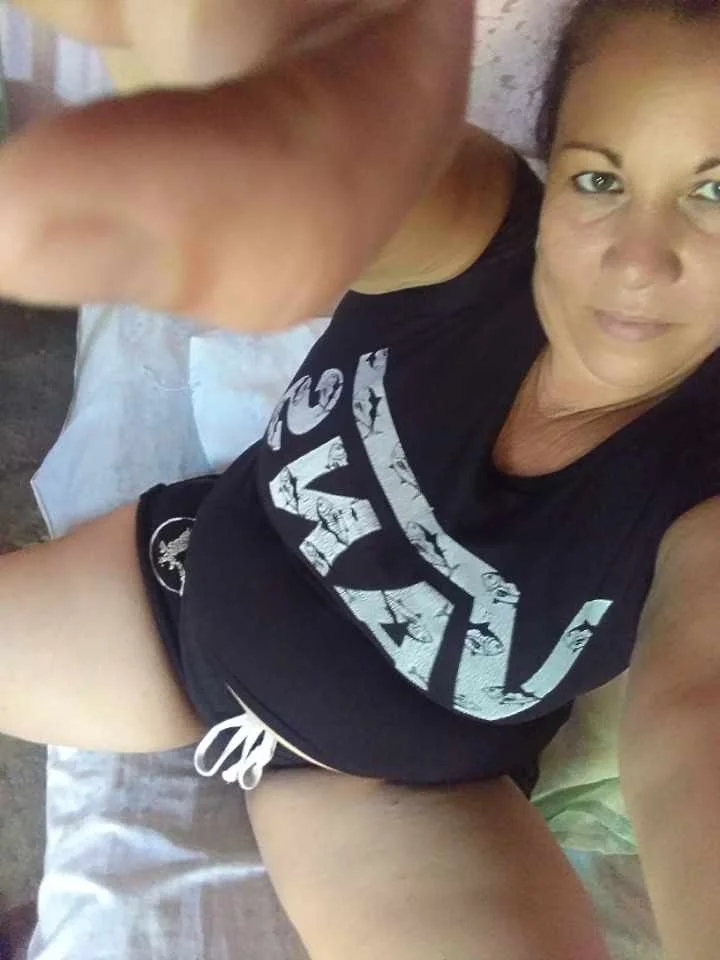Señora putipobre bien rica que conocí por Facebook main image