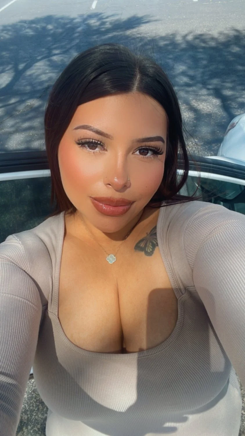 Latina slut from San Bernardino main image
