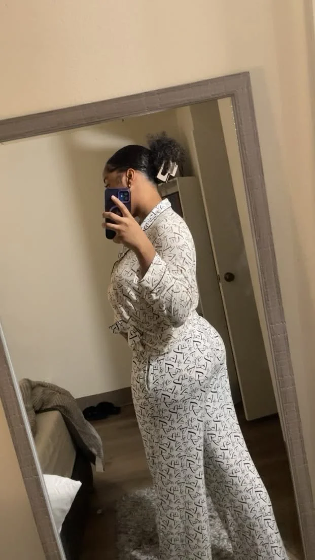 This ebony slut Malyssa loves when white men jizz to her. Let us know if you do. image 2