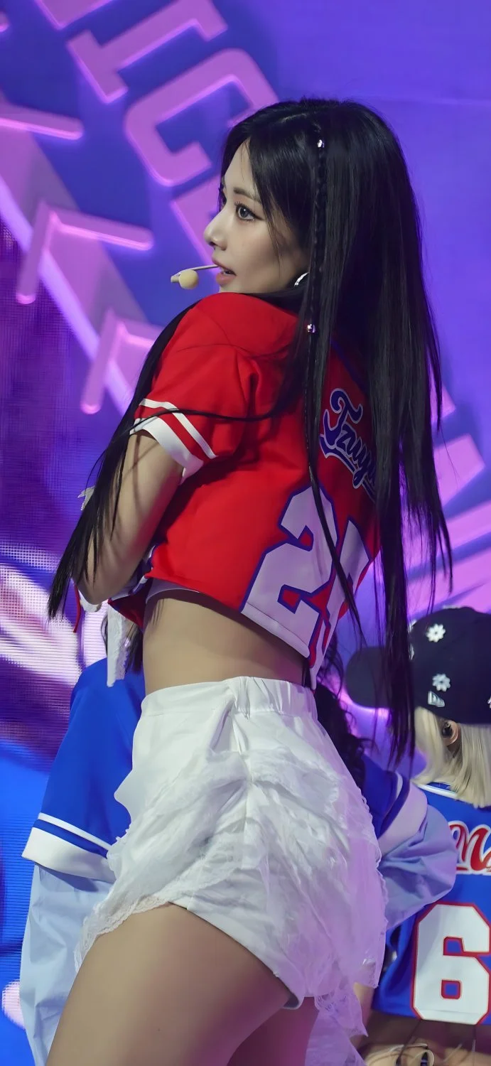 Tzuyu (Twice) Pictures 1 📷 image 46