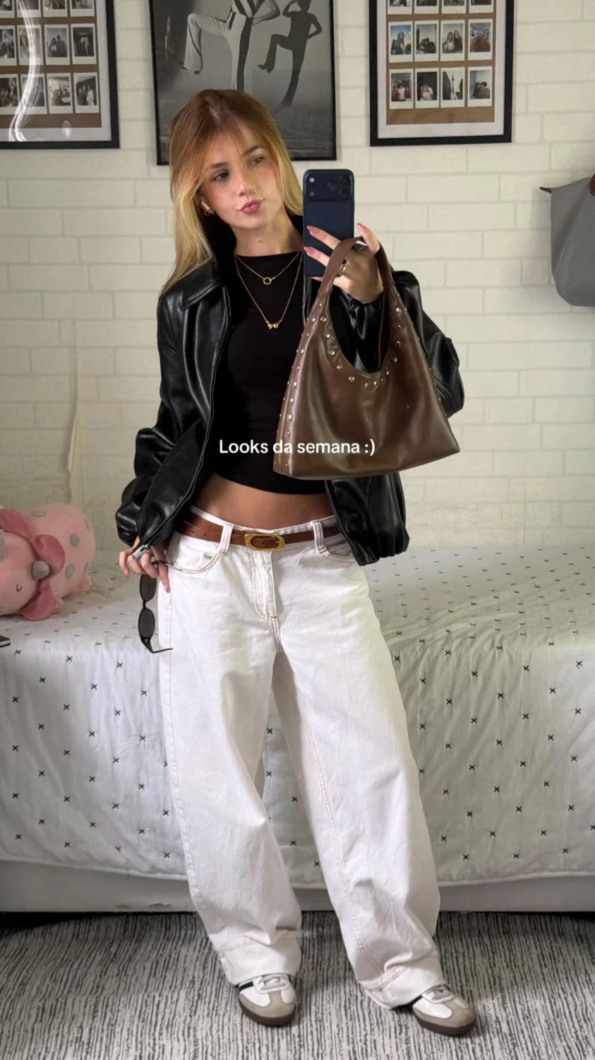 Lana a belezinha loira , selfies lindos...Lana Negrini novinha gostosa !!! main image
