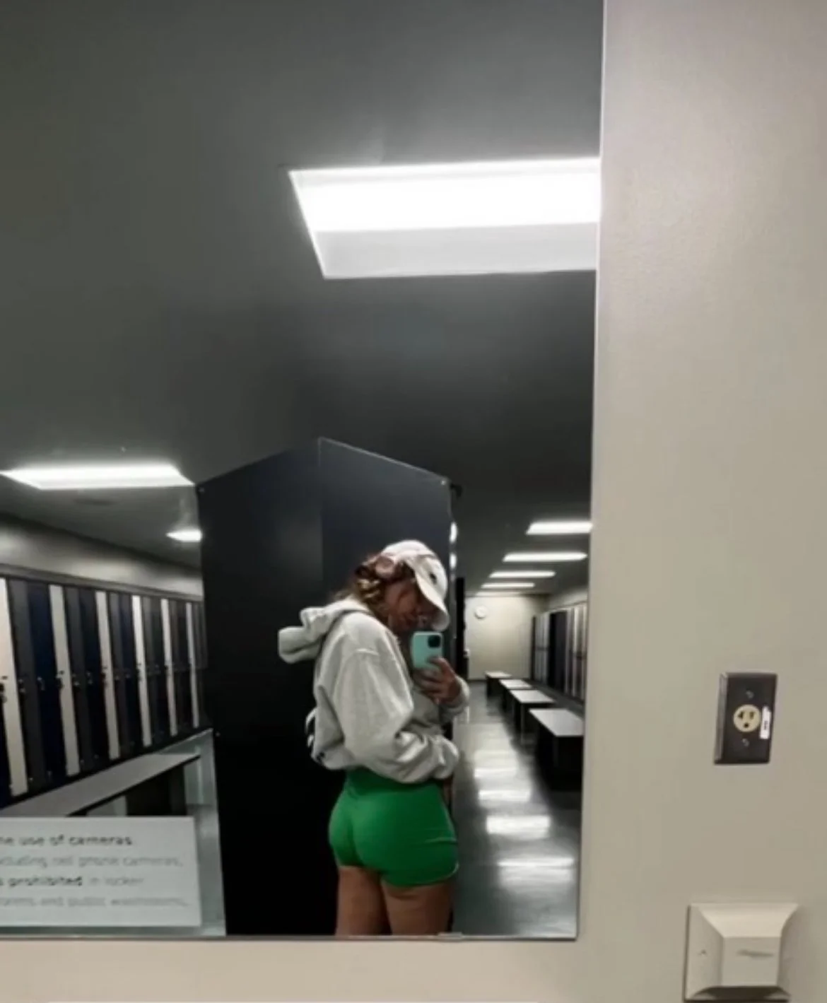 18yr old teen exposed image 3