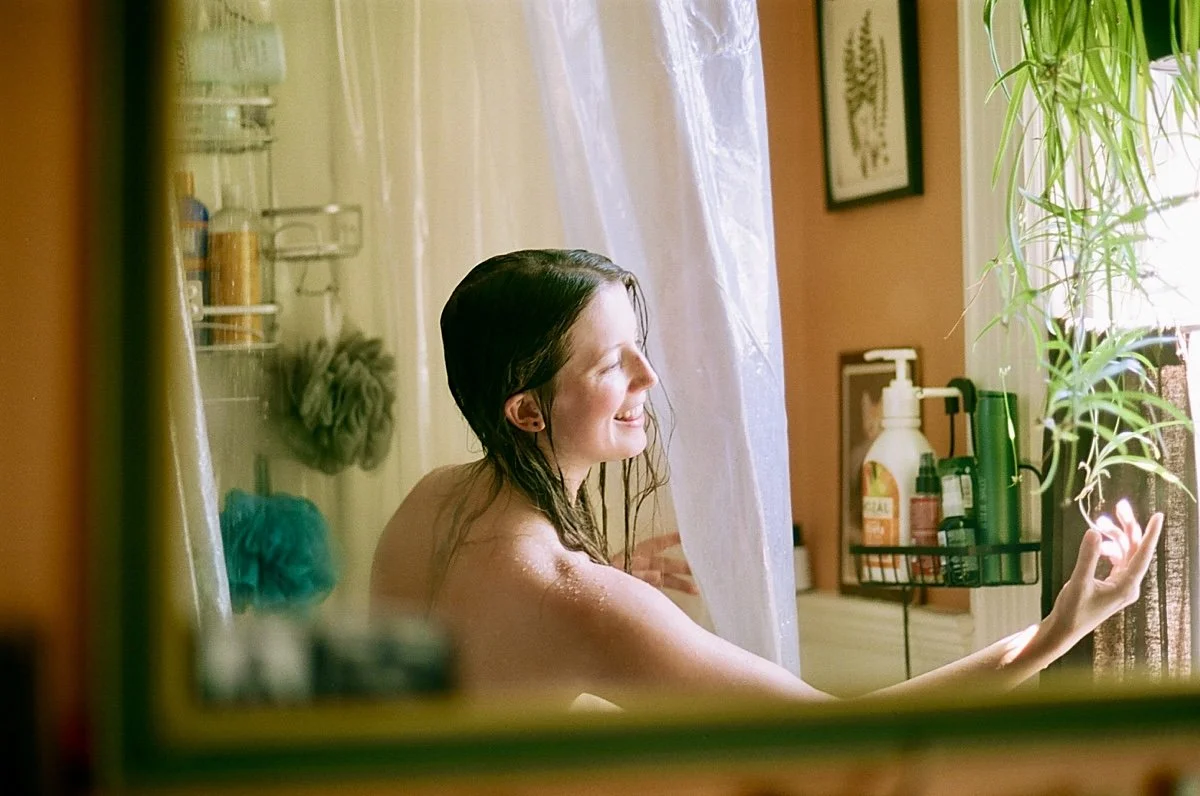 Tub boudoir image 16