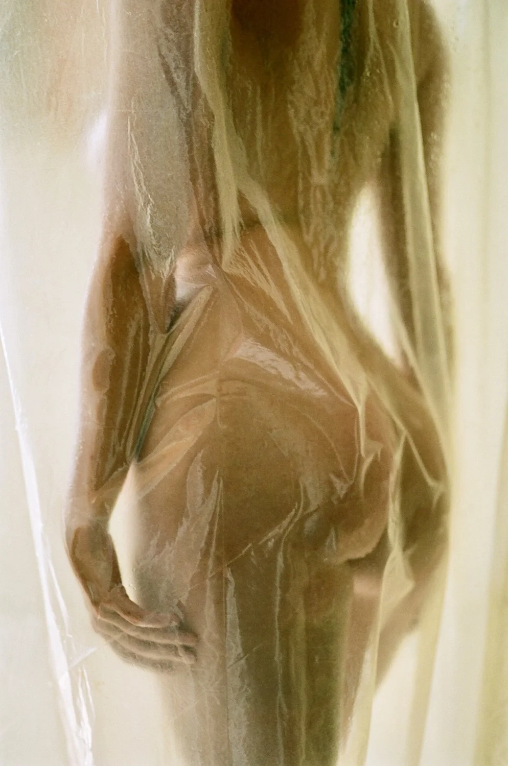 Tub boudoir image 3