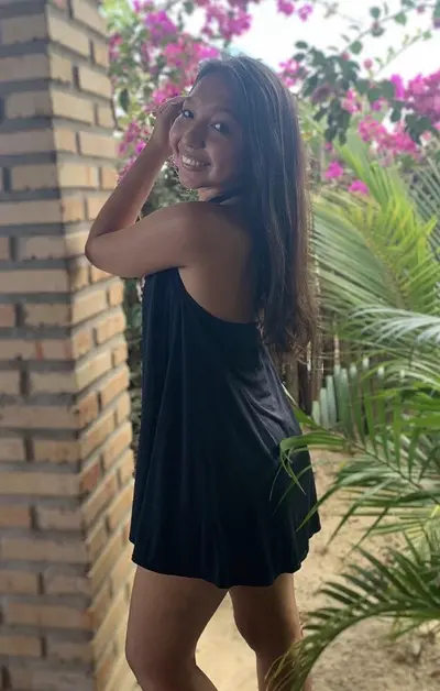 Morena novinha boa pra da surra de pau cover image