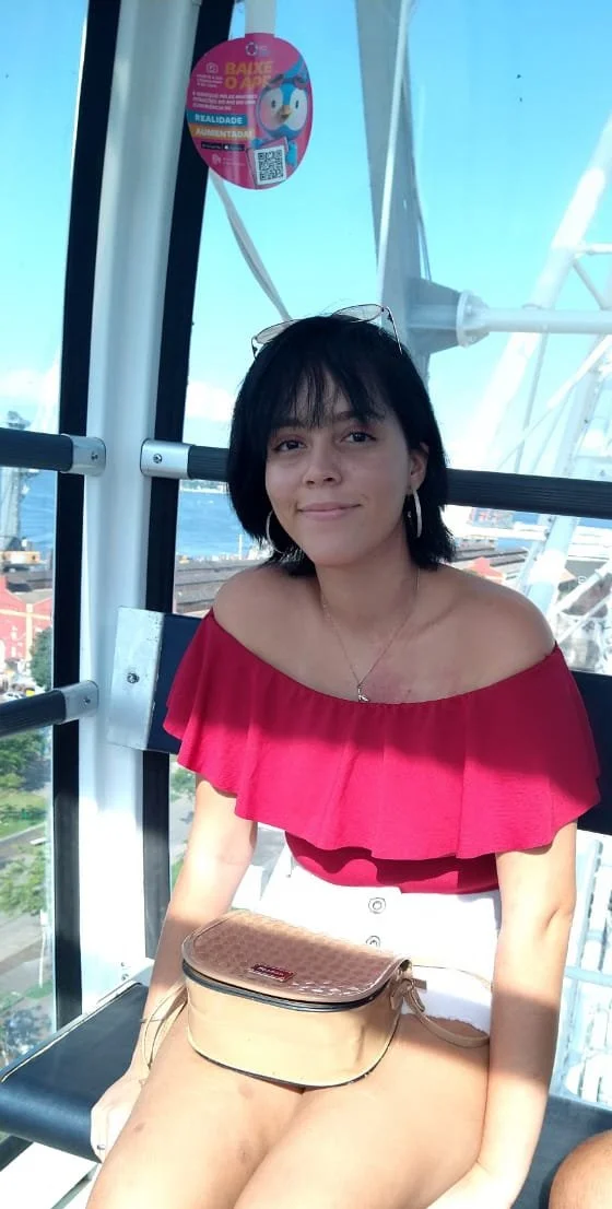 Vazou casada novinha na suruba image 16