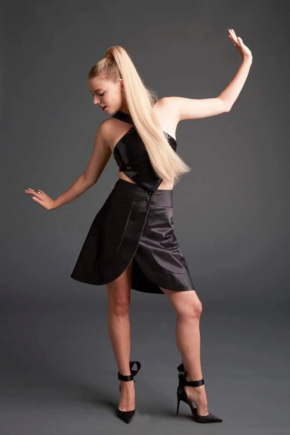 Obey to Goddess Anya Taylor-Joy image 4