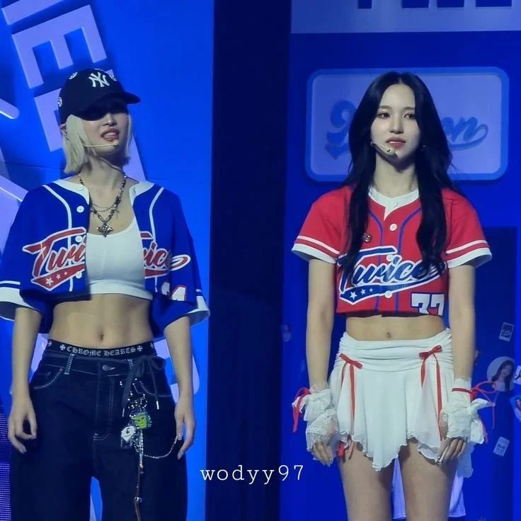 Momo (Twice) Pictures 2 📷 image 5