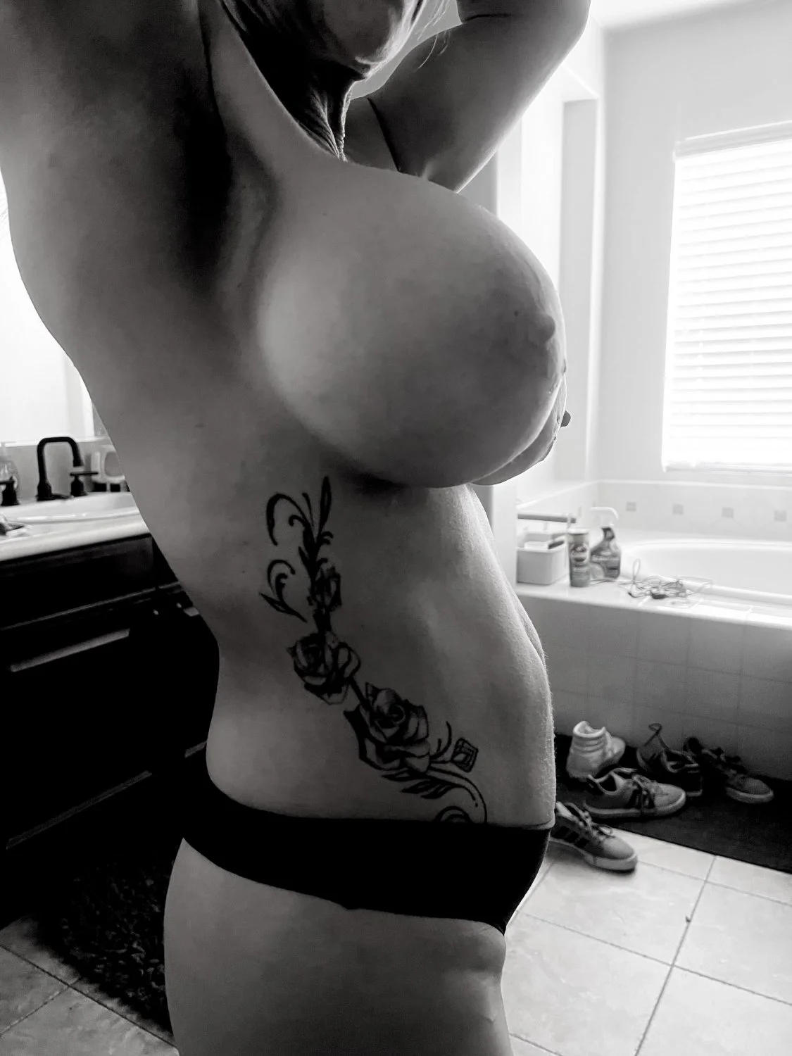 superb milf with large tits image 8