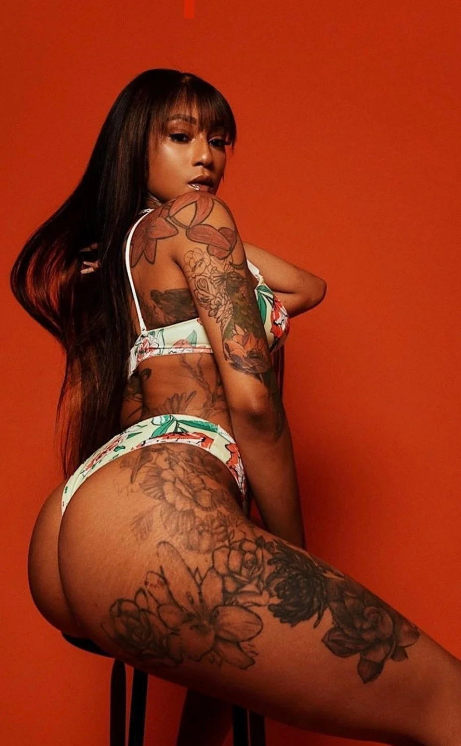 Mizz Twerksum image 3