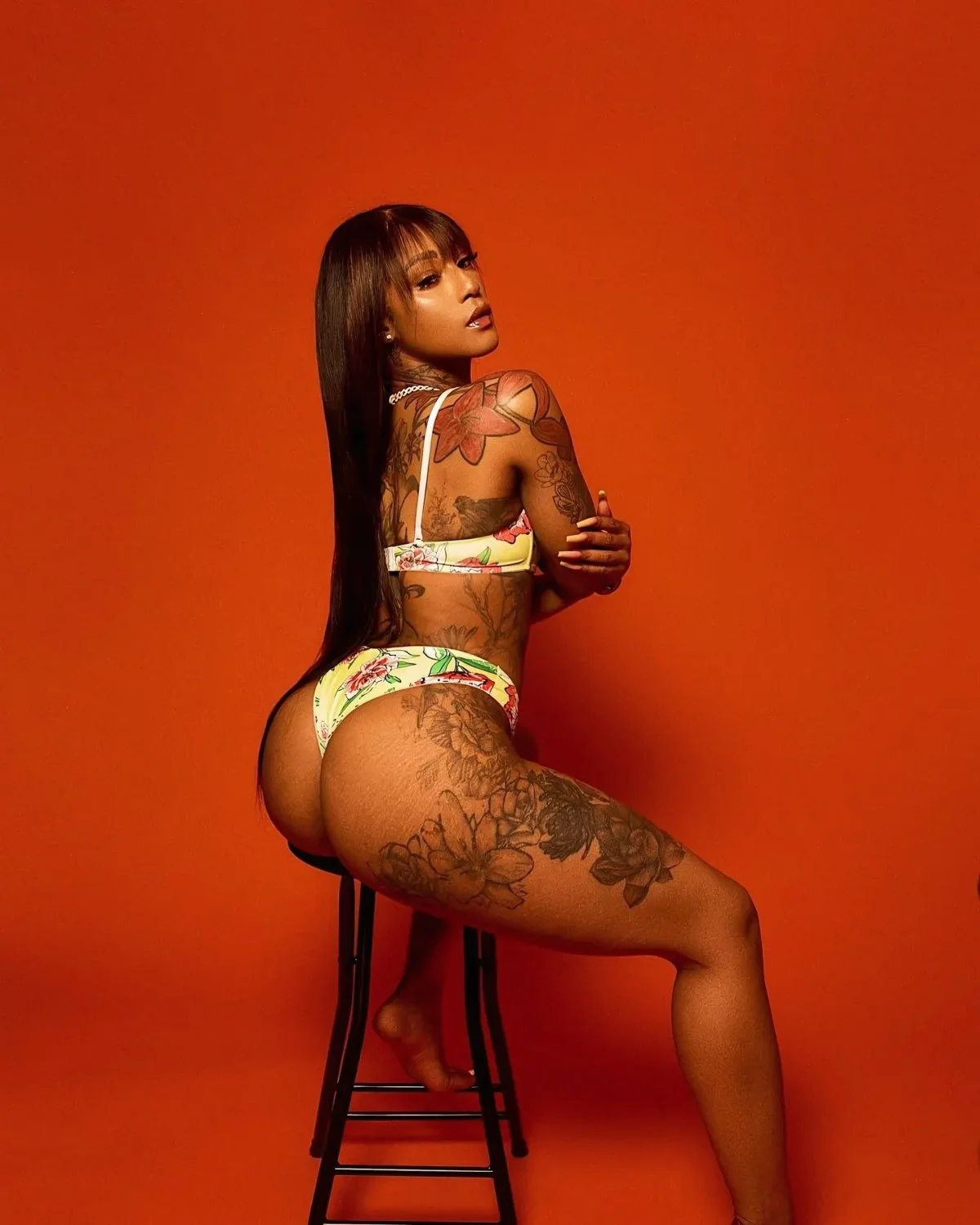 Mizz Twerksum image 9