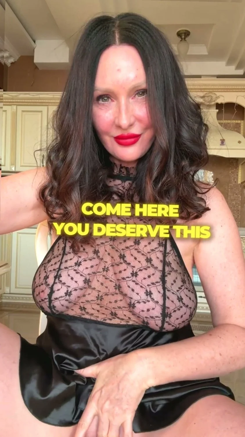 🔞 dirty big ass nude slut blowjob dripping 😈💦 See OF image 5