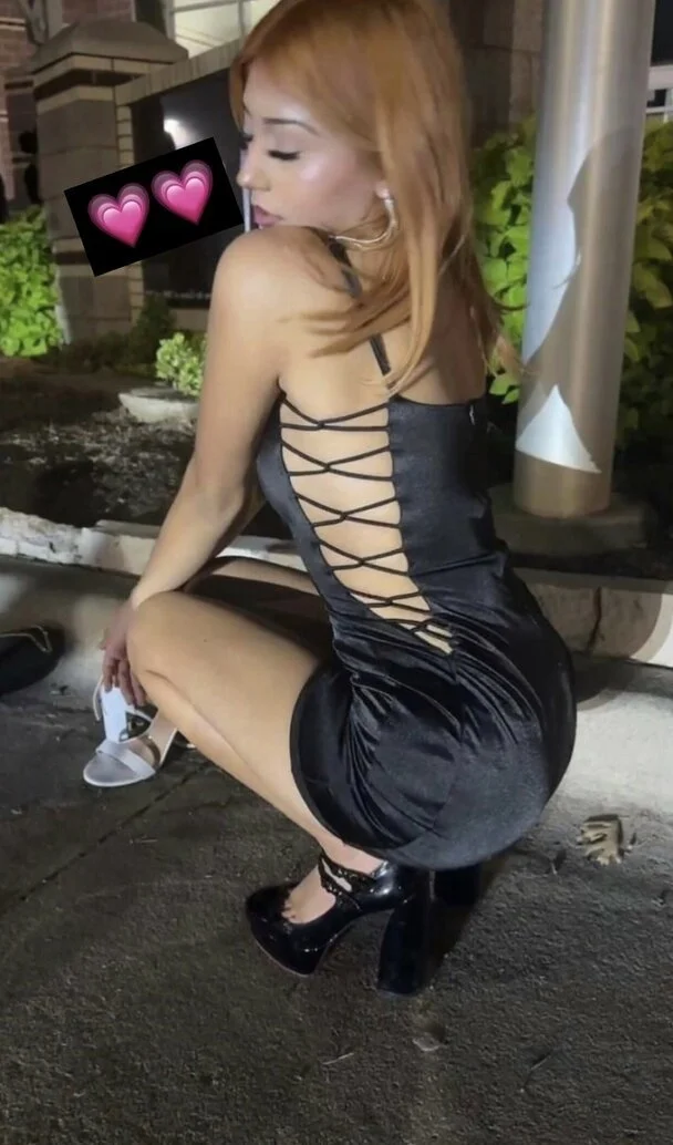 Sexy slut Juliette image 7