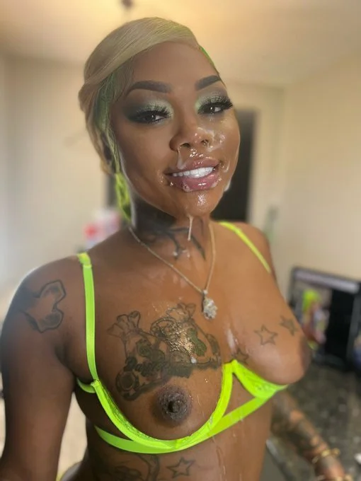 MRS FEEDME🍆💦 image 2