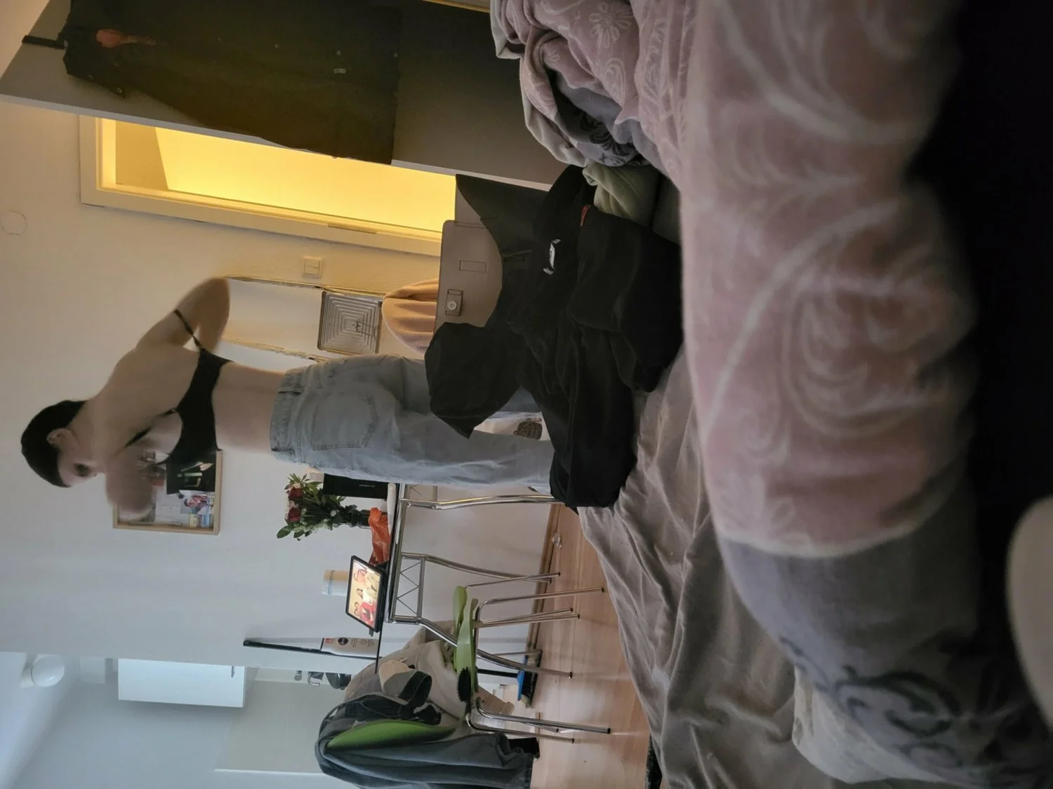 Lena lost image 21