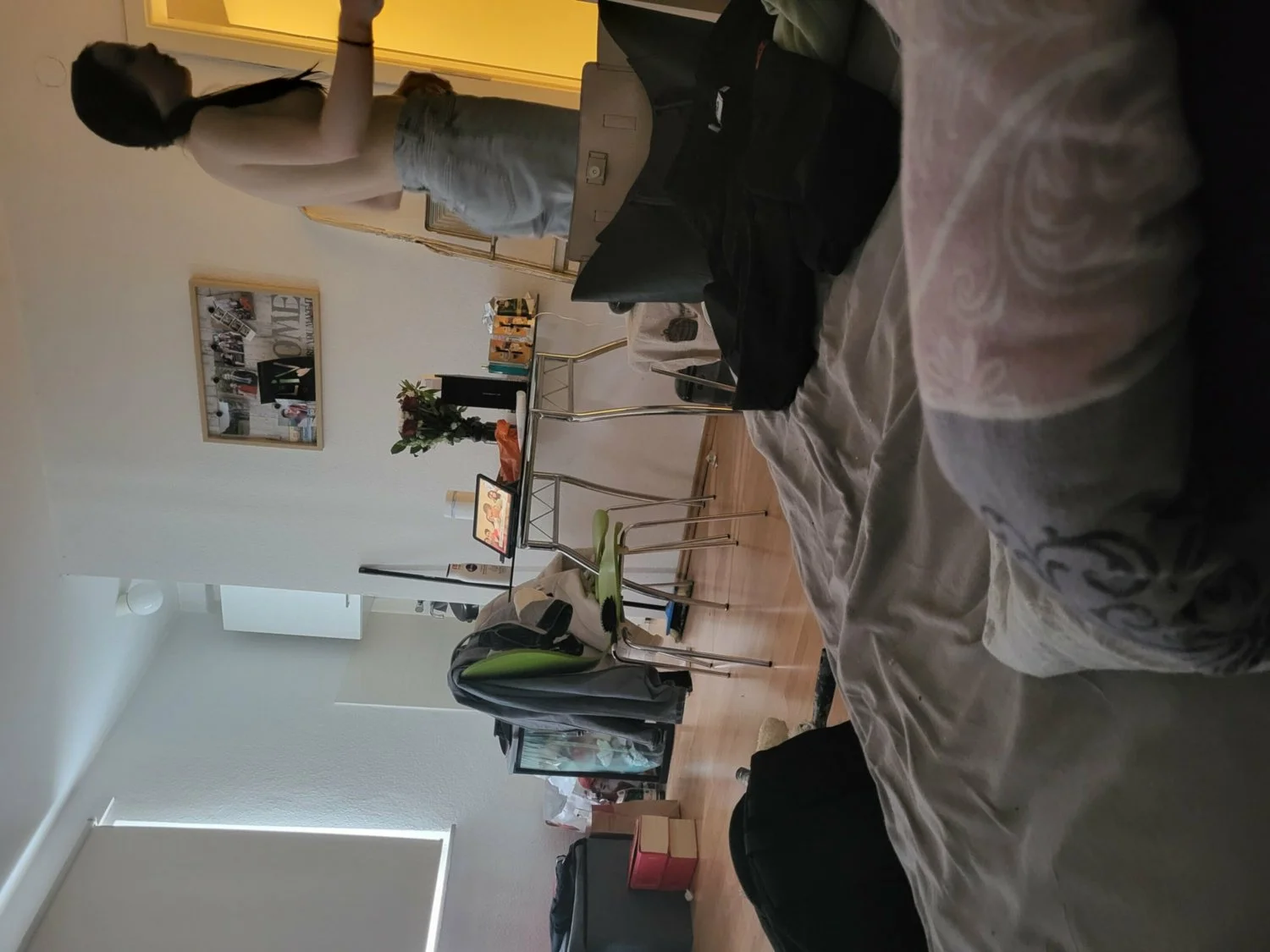 Lena lost image 24